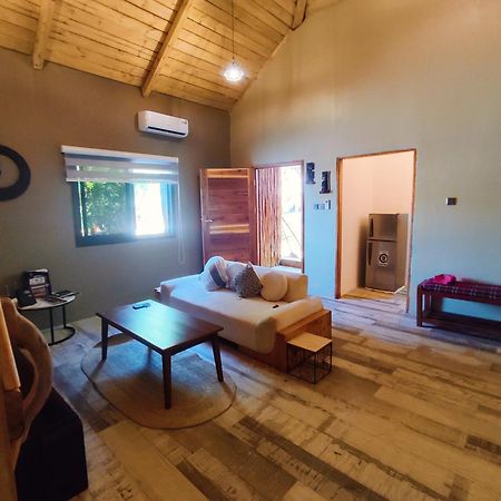 Wag Hill Lodge & Spa Butimba Bagian luar foto