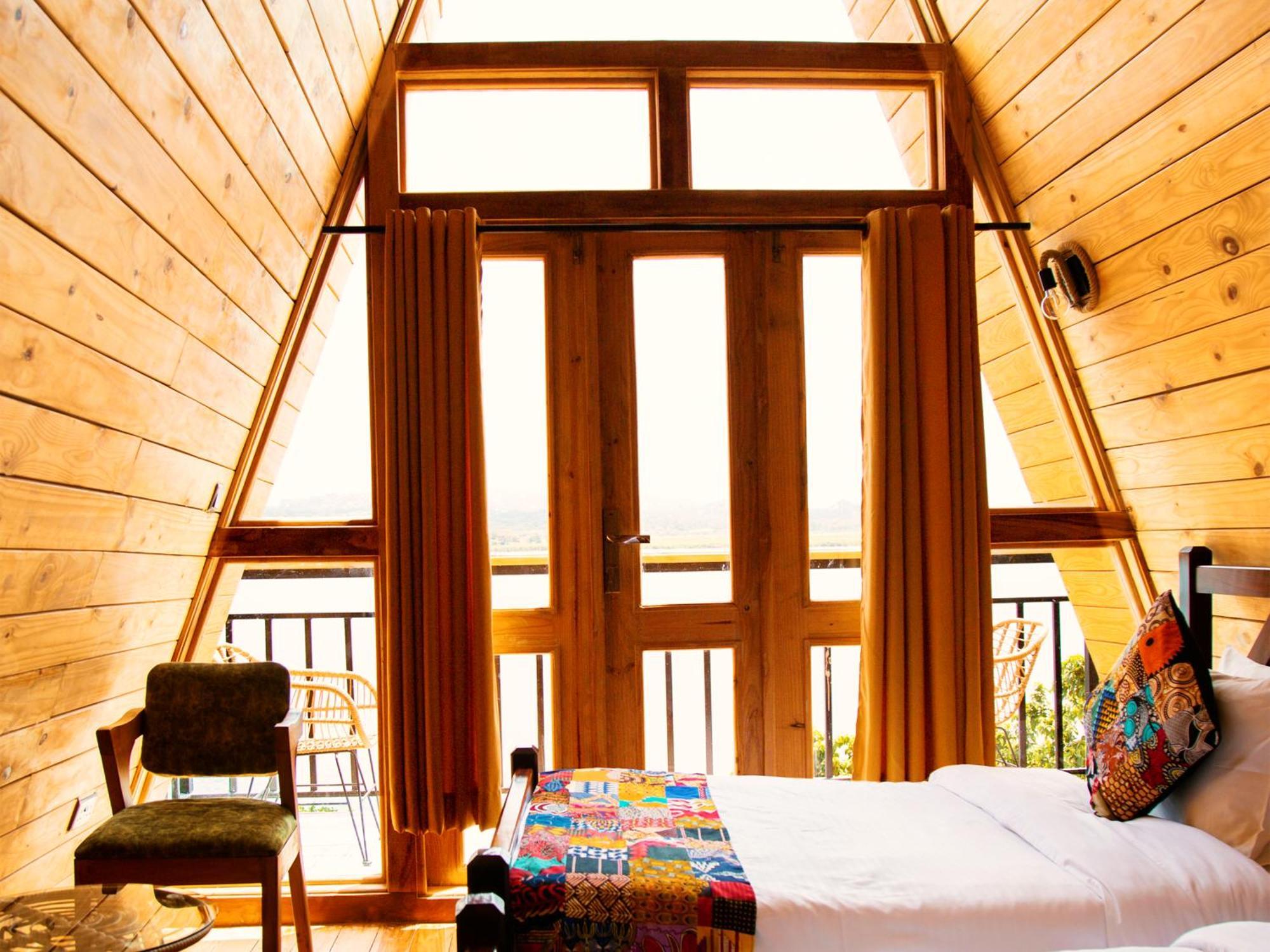 Wag Hill Lodge & Spa Butimba Bagian luar foto