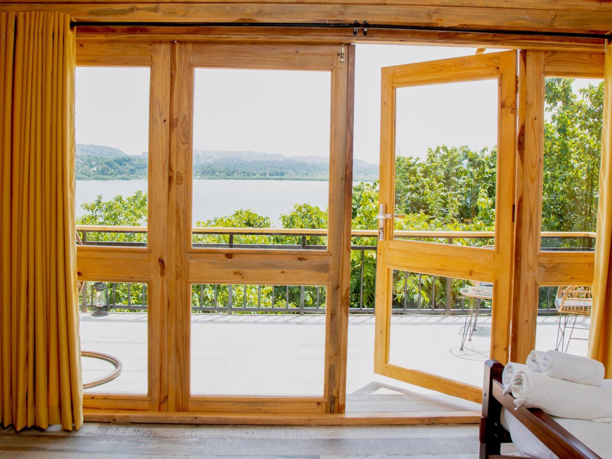 Wag Hill Lodge & Spa Butimba Bagian luar foto