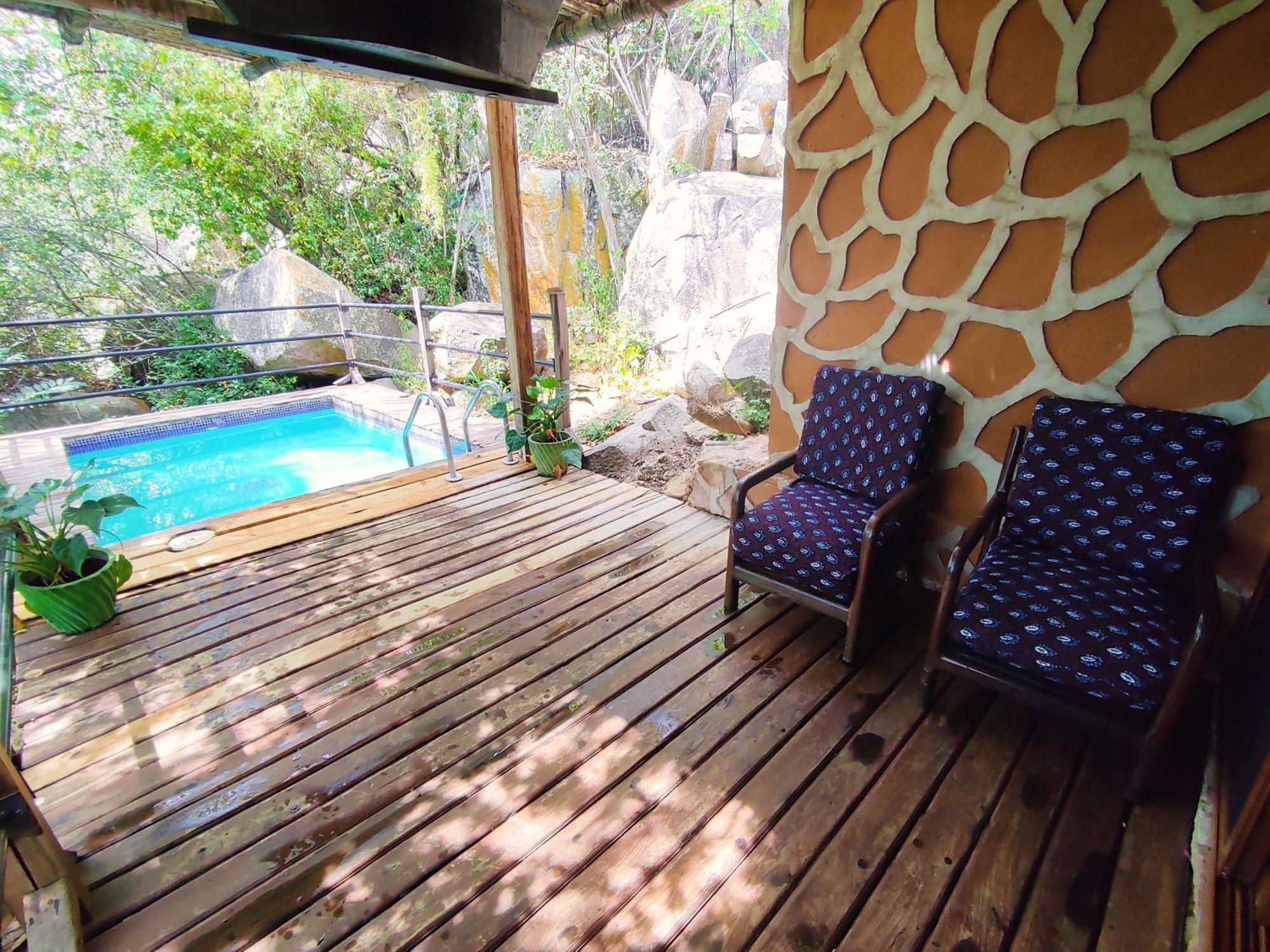 Wag Hill Lodge & Spa Butimba Bagian luar foto