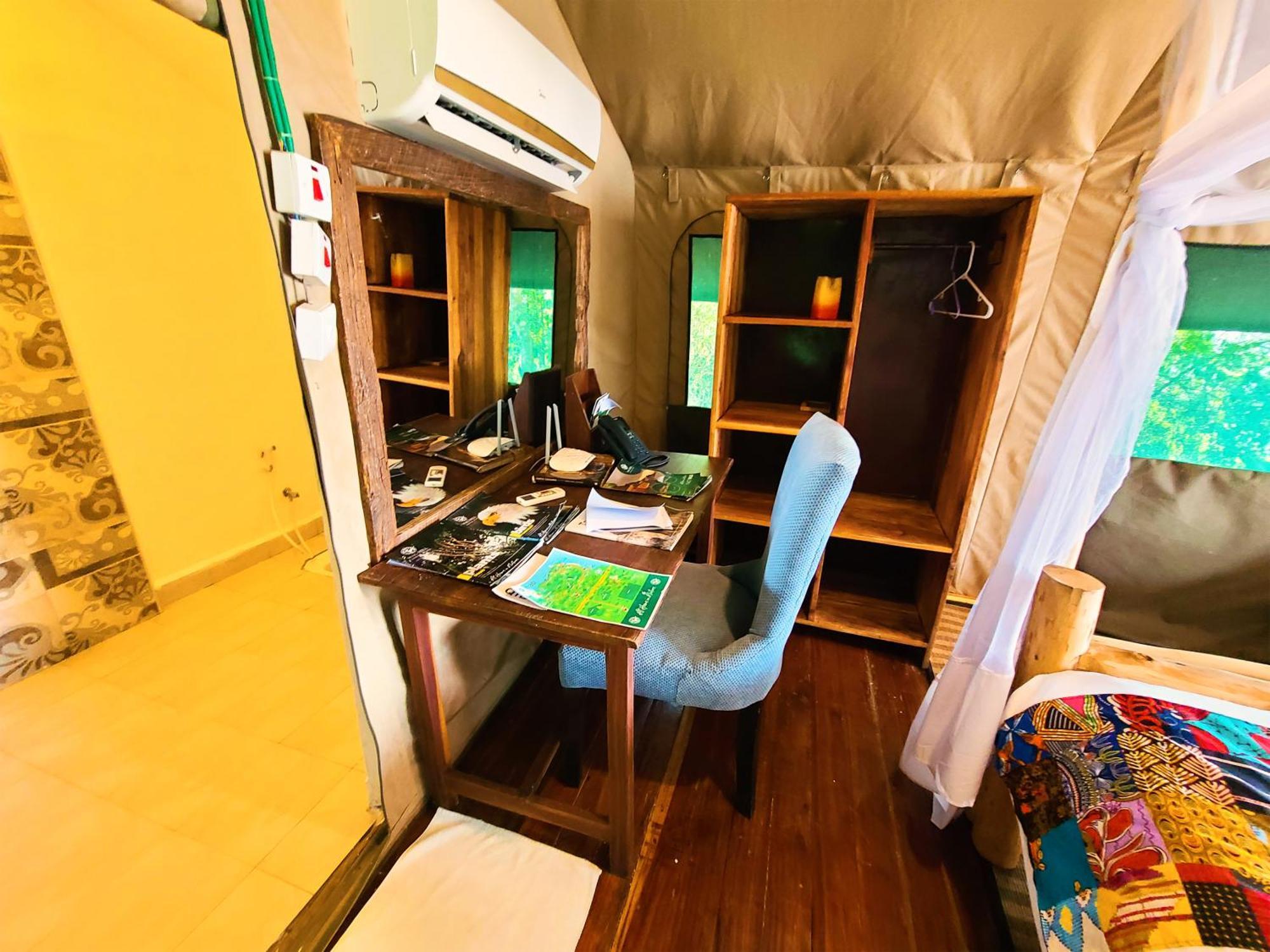 Wag Hill Lodge & Spa Butimba Bagian luar foto